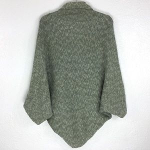 Anthropologie Sweaters - Anthropologie MOTH Medium Chunky Kimono Sweater Anthropologie Sweaters - Anthropologie MOTH Medium Chunky Kimono Sweater